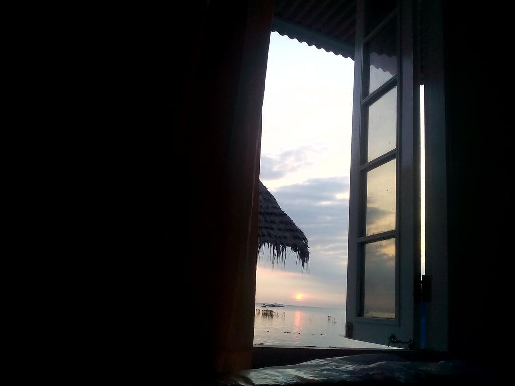 Pari Solata Seaview Homestay Syariah Kepulauan Seribu Exteriör bild