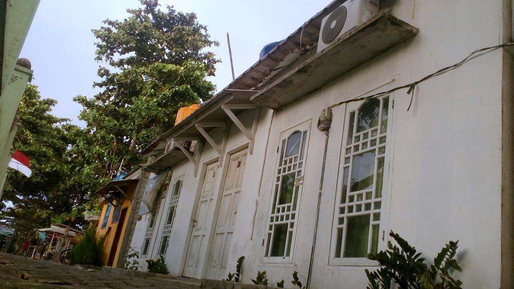 Pari Solata Seaview Homestay Syariah Kepulauan Seribu Exteriör bild